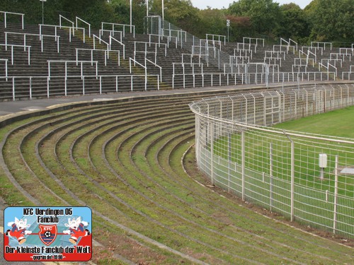 Westkurve im Grotenburg-Stadion