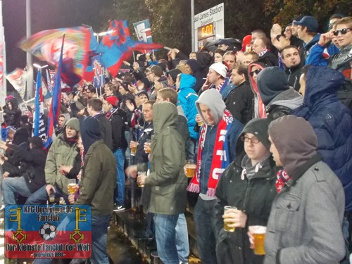 Uerdinger Fans im Paul-Janes-Stadion