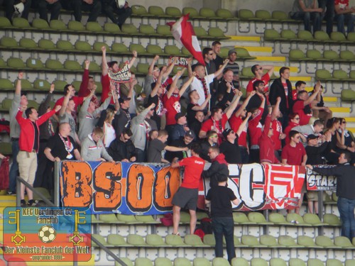 Siegener Fans in der Krefelder Grotenburg