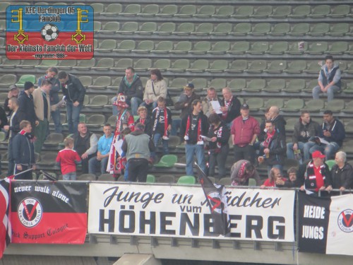 Viktoria-Fanblock auf der Haupttribüne