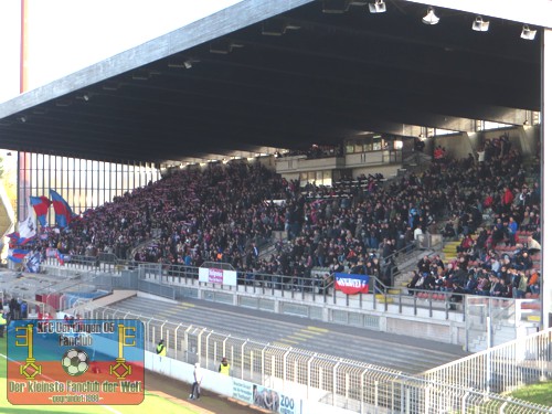 Blick auf die Südtribüne