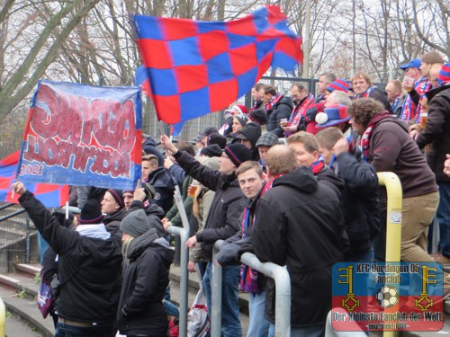 KFC-Fans im Sportpark Wanne-Süd