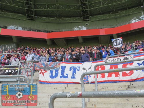 Uerdinger Fans im Gladbacher Borussia-Park