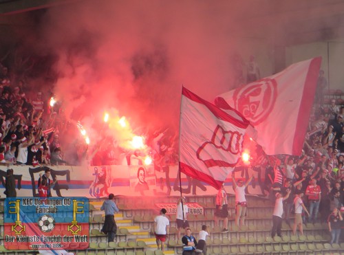 Pyro der Fortuna-Fans in der Grotenburg