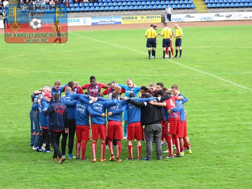 Uerdinger Mannschaft vor dem Spiel