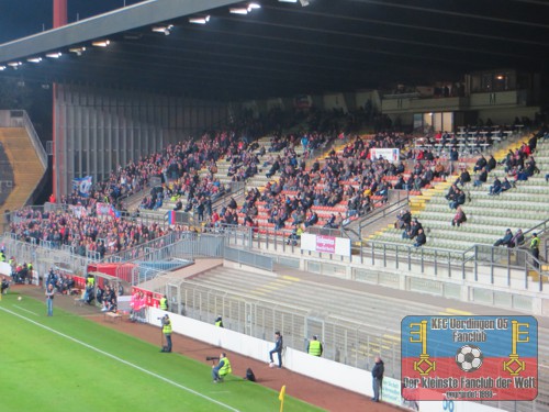 Blick auf die Haupttribüne der Grotenburg