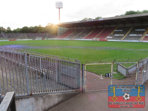 Blick in das Grotenburg-Stadion Krefeld nach den Meister-Feierlichkeiten