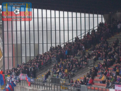 KFC-Fans auf der Südtribüne