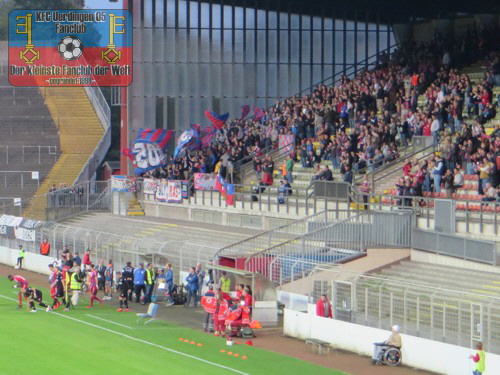 KFC-Fans vor dem Spielbeginn