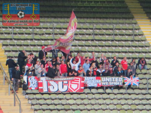 Die mitgereisten Fans der Sportfreunde Siegen in der Krefelder Grotenburg