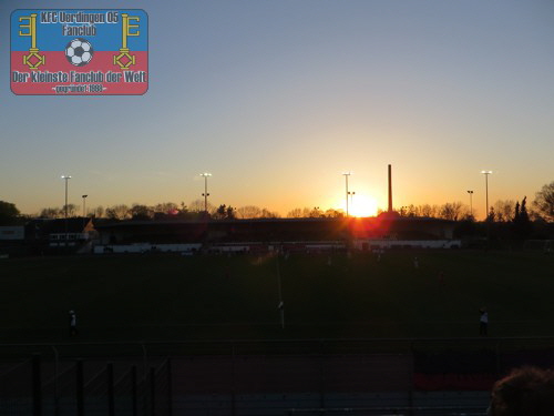 Stadion Uhlenkrug Essen im Gegenlicht