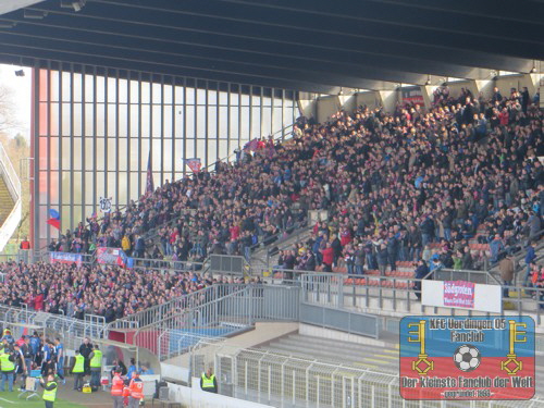 KFC-Fans vor dem Spiel gegen Wuppertal