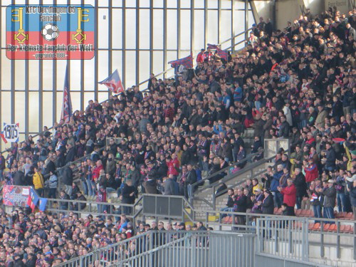 KFC-Fans vor dem Spiel gegen Wuppertal