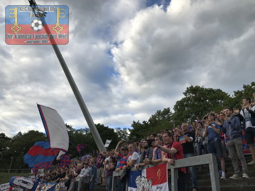 KFC-Fanblock im Sportpark Nord Bonn