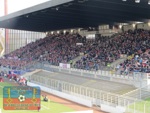 Blick auf die Südtribüne der Grotenburg