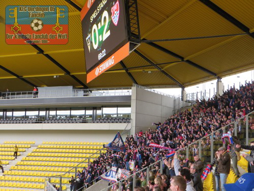 Uerdinger Jubel über das 2:0 gegen Aachen durch Maximilian Beister