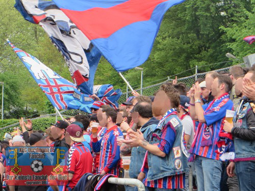 Uerdinger Fans in Dortmund