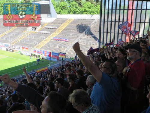 Uerdinger Jubel über das 1:0 gegen Wuppertal