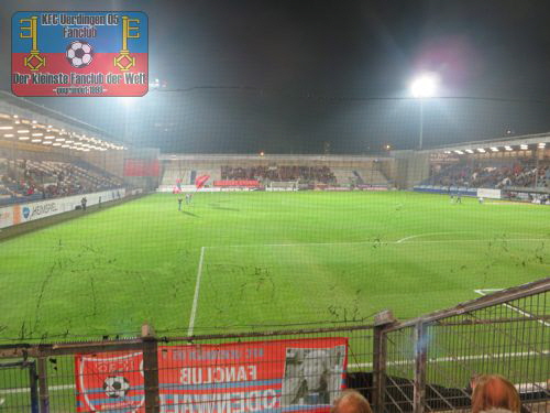 Blick vom Gästeblock in die Arena in Wiesbaden