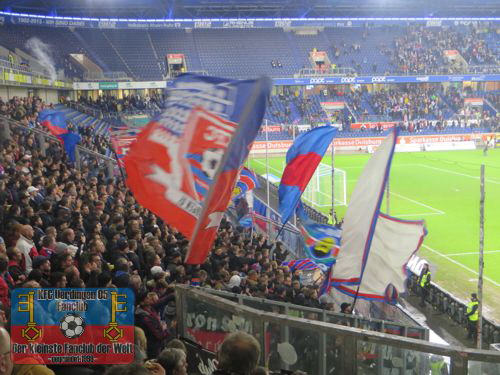 KFC-Fans vor dem Spiel in Duisburg